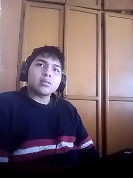 Snapshot of LoganFinds chatting on 12-02-25, 05:58 LoganFinds online show from 12-02-25, 05:58