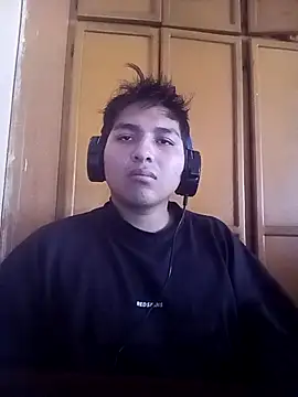 Snapshot of LoganFinds chatting on 12-03-25, 03:00 LoganFinds online show from 12-03-25, 03:00