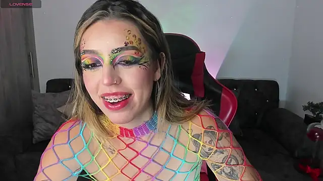 Snapshot of zoee_jackson chatting on 11-09-25, 03:54 zoee jackson online show from 11-09-25, 03:54