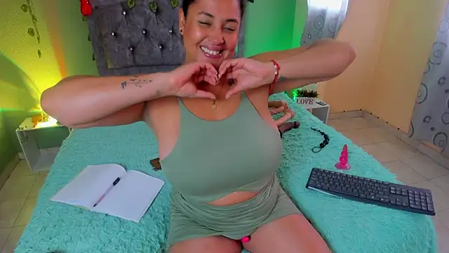 MirandaDream2 online show from 04-04-26, 06:25