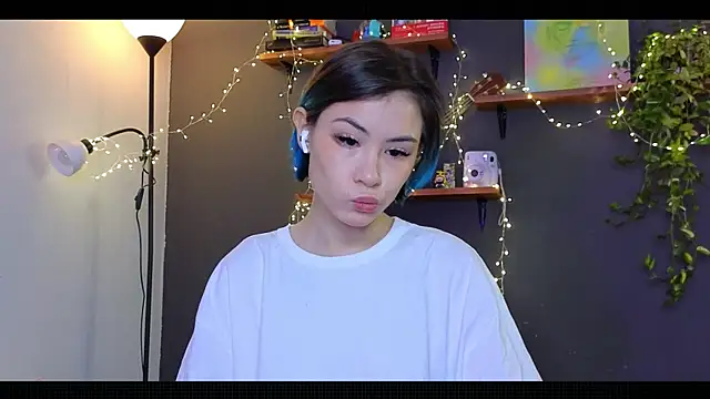 Snapshot of alicekiit chatting on 12-20-24, 03:36 alicekiit online show from 12-20-24, 03:36