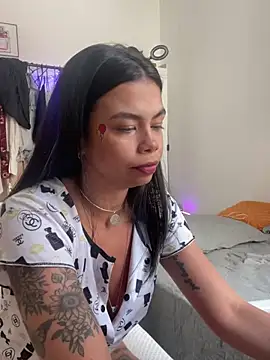 GrlAlice online show from 02-13-25, 04:50