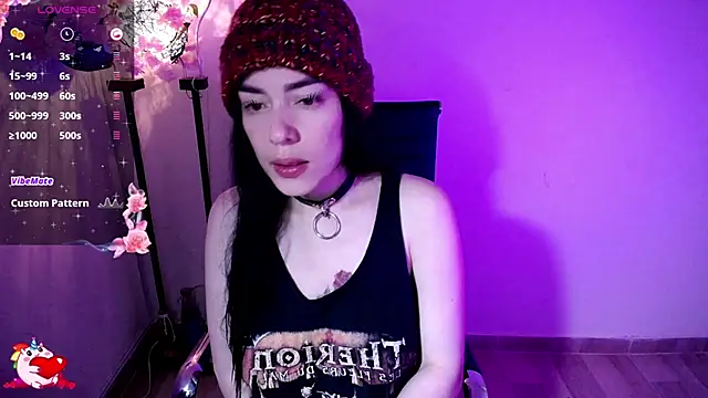 Snapshot of katty_8 chatting on 09-18-25, 08:34 katty 8 online show from 09-18-25, 08:34