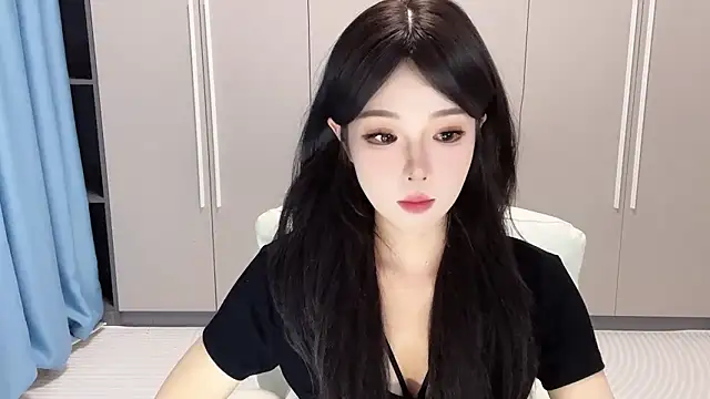 Snapshot of Q-ing chatting on 09-12-25, 05:29 Q-ing online show from 09-12-25, 05:29