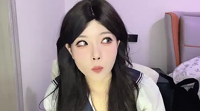 Snapshot of Q-ing chatting on 03-04-25, 07:41 Q-ing online show from 03-04-25, 07:41