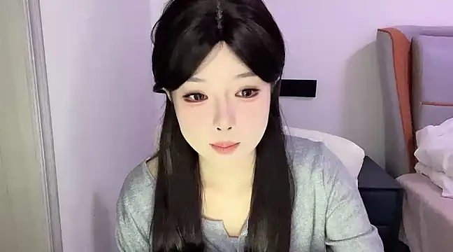 Snapshot of Q-ing chatting on 03-18-25, 05:55 Q-ing online show from 03-18-25, 05:55