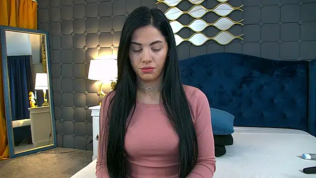 LeyaCass online show from 01-10-26, 04:19