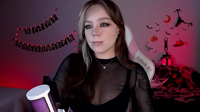 meowceline online show from 10-27-25, 05:14