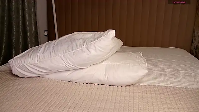 Snapshot of Ellaeternity chatting on 02-28-26, 04:34 Ellaeternity online show from 02-28-26, 04:34