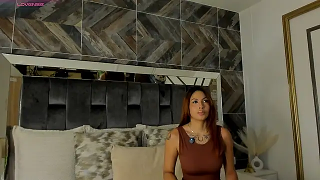 TaniaSmith1 online show from 11-11-25, 11:20