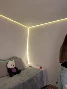 AmmyCollinsW online show from 04-03-26, 09:21