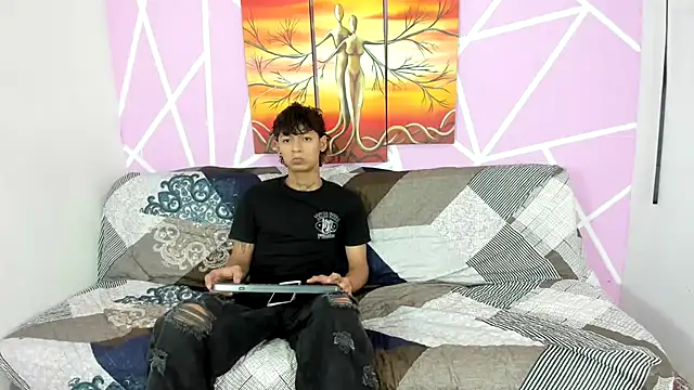 Fresahot2005 online show from 01-25-25, 07:07