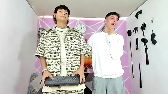 Fresahot2005 online show from 02-01-25, 07:13