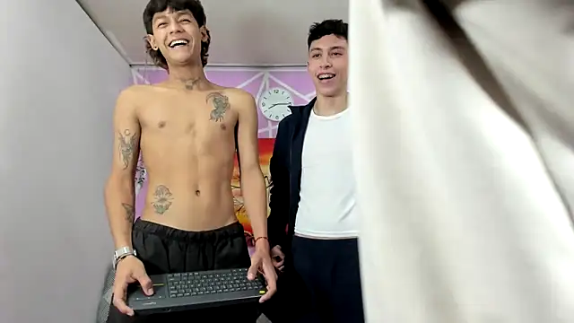 Fresahot2005 online show from 01-31-25, 06:57