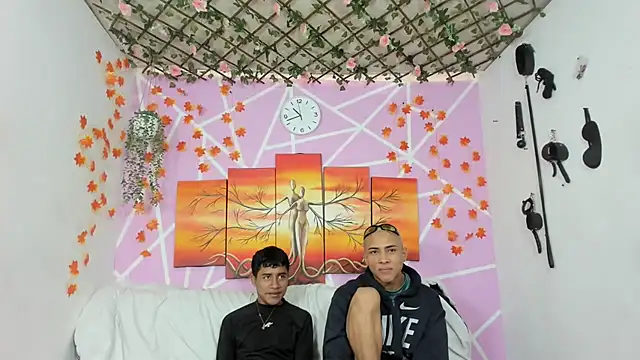 Fresahot2005 online show from 03-11-25, 03:45