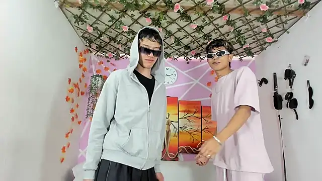 Fresahot2005 online show from 03-17-25, 07:48