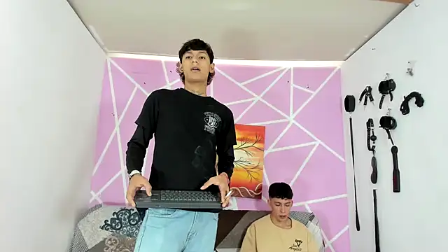 Fresahot2005 online show from 01-27-25, 07:13