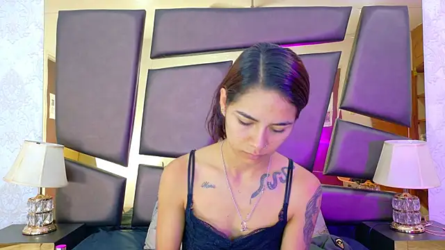 NicoleEsposito online show from 10-25-25, 01:01