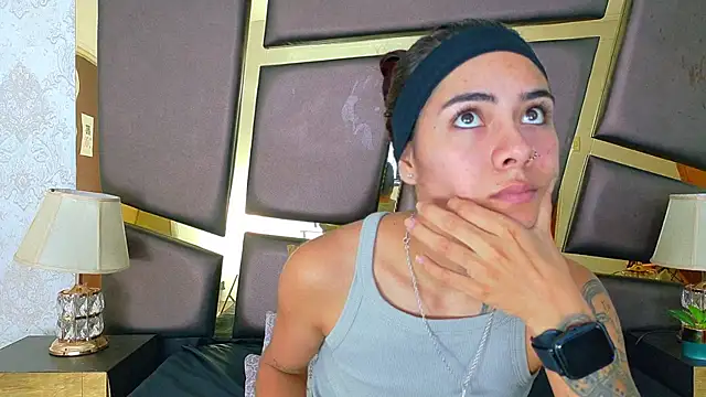 NicoleEsposito online show from 10-10-25, 01:12