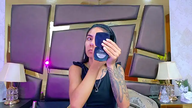 NicoleEsposito online show from 02-14-26, 01:00