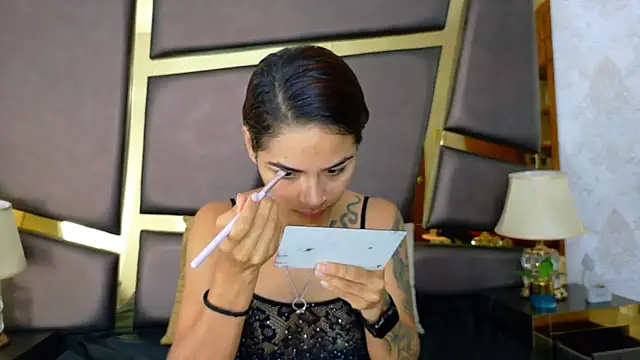 NicoleEsposito online show from 10-15-25, 12:46