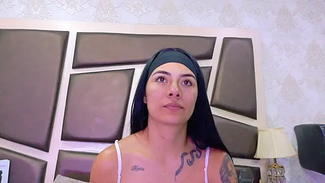 Snapshot of NicoleEsposito chatting on 07-21-26, 12:50 NicoleEsposito online show from 07-21-26, 12:50