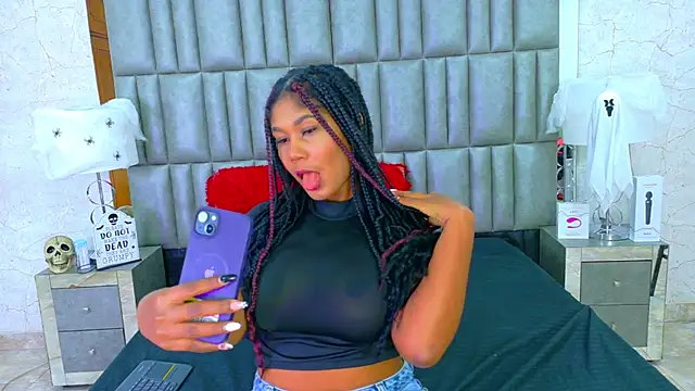 AlisonJaimes online show from 10-08-25, 01:23