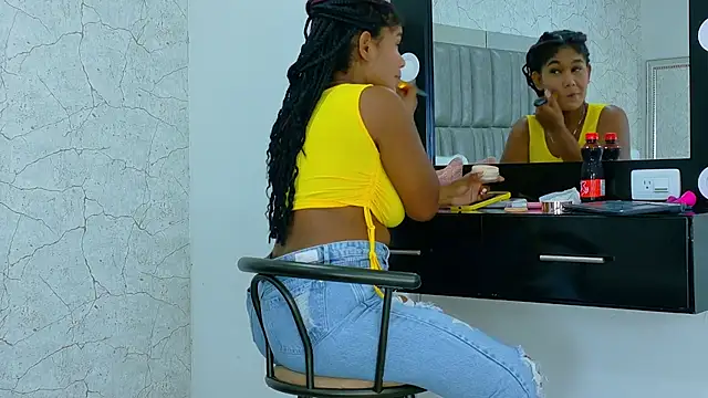 AlisonJaimes online show from 10-15-25, 01:52