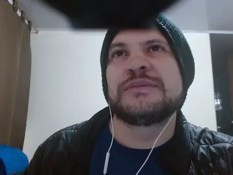 camiloking1720 online show from 04-03-26, 08:43