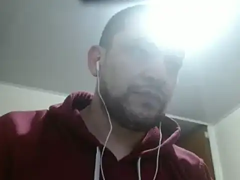 Snapshot of camiloking1720 chatting on 02-27-25, 10:11 camiloking1720 online show from 02-27-25, 10:11