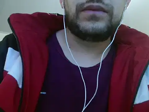 Snapshot of camiloking1720 chatting on 02-20-25, 12:25 camiloking1720 online show from 02-20-25, 12:25