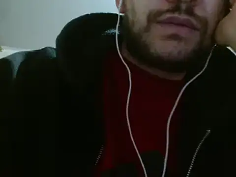 Snapshot of camiloking1720 chatting on 02-09-25, 08:21 camiloking1720 online show from 02-09-25, 08:21