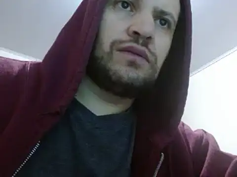 Snapshot of camiloking1720 chatting on 02-26-25, 01:46 camiloking1720 online show from 02-26-25, 01:46
