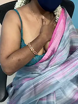 Snapshot of sajeetha chatting on 06-02-26, 03:39 sajeetha online show from 06-02-26, 03:39