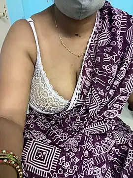 Snapshot of sajeetha chatting on 07-15-26, 02:51 sajeetha online show from 07-15-26, 02:51