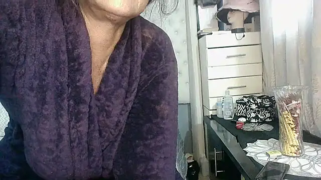 Carocurvy online show from 11-02-25, 04:17