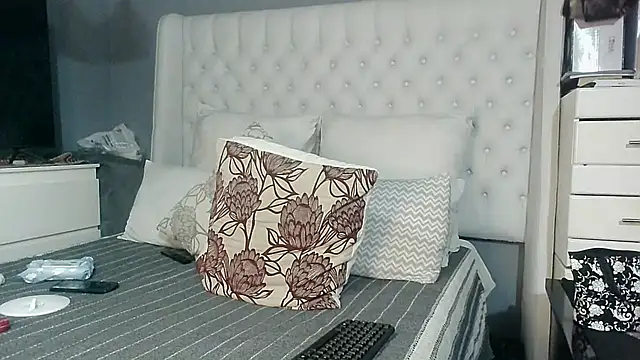 Carocurvy online show from 11-10-25, 05:07