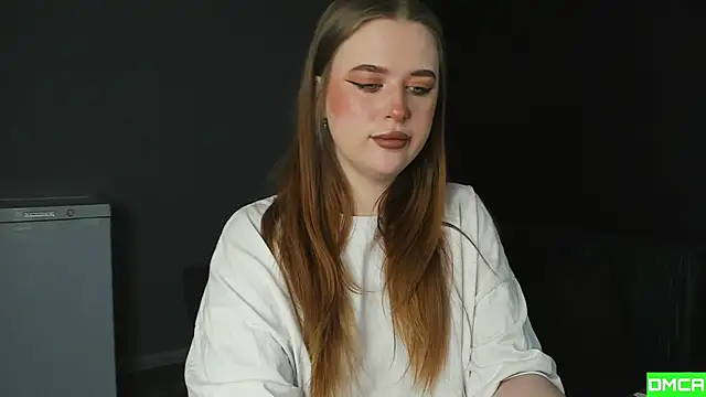 Pinku kitsune online show from 12-17-25, 04:06