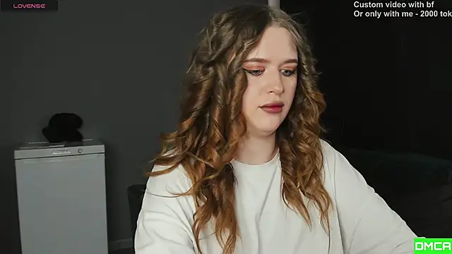 Snapshot of Pinku_kitsune chatting on 02-14-26, 08:03 Pinku kitsune online show from 02-14-26, 08:03