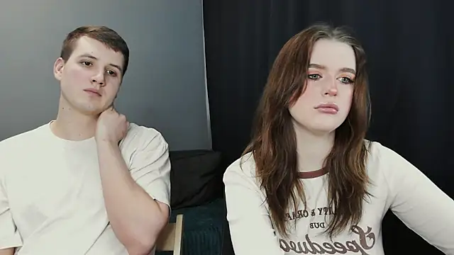 Pinku kitsune online show from 03-05-25, 08:00