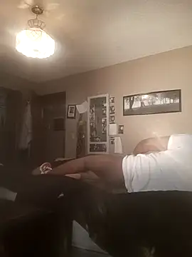 nora lane online show from 03-18-25, 05:23