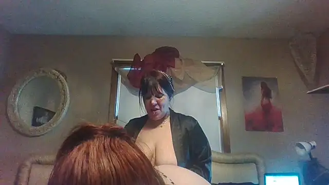 nora lane online show from 01-17-25, 03:32