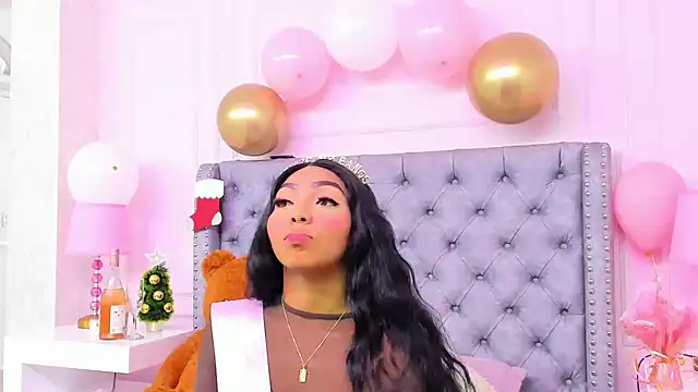 HaileeRoberts online show from 12-18-25, 12:31