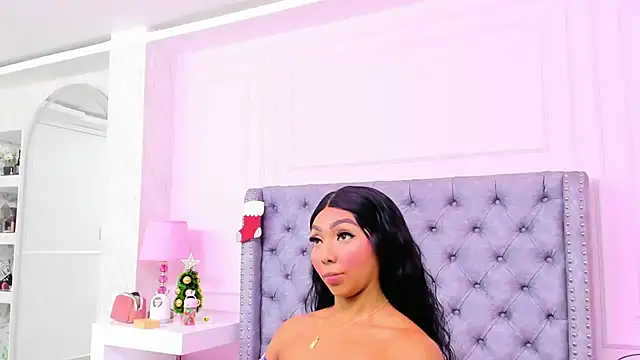 HaileeRoberts online show from 12-05-25, 12:26