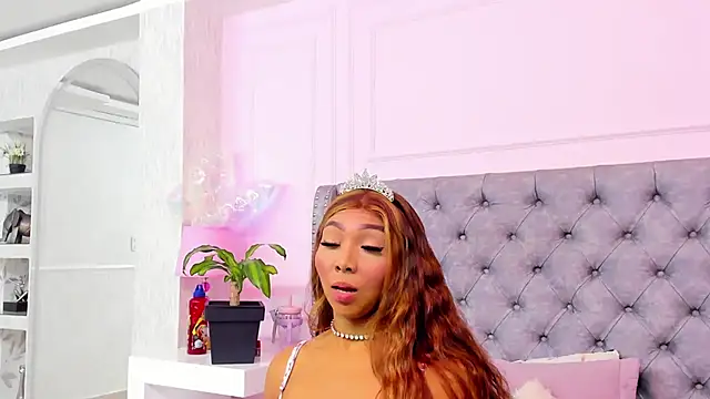 HaileeRoberts online show from 04-10-26, 12:23