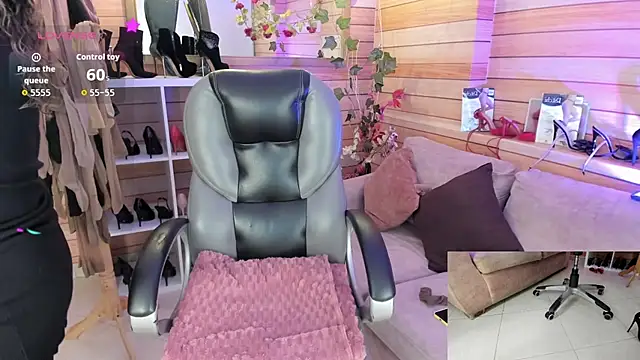 Victoria collins 1 online show from 07-11-26, 11:10