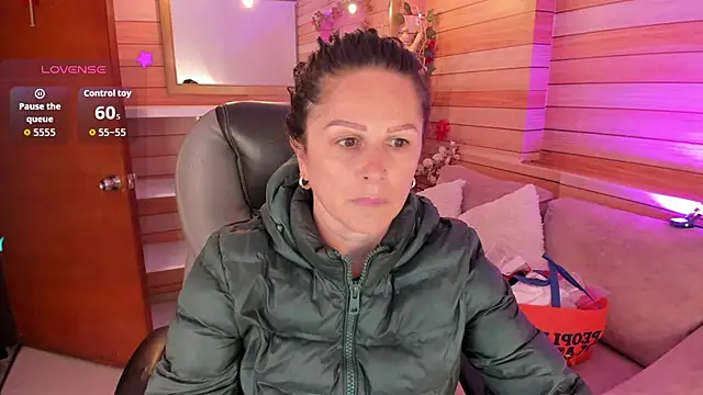 Victoria collins 1 online show from 06-27-26, 10:21