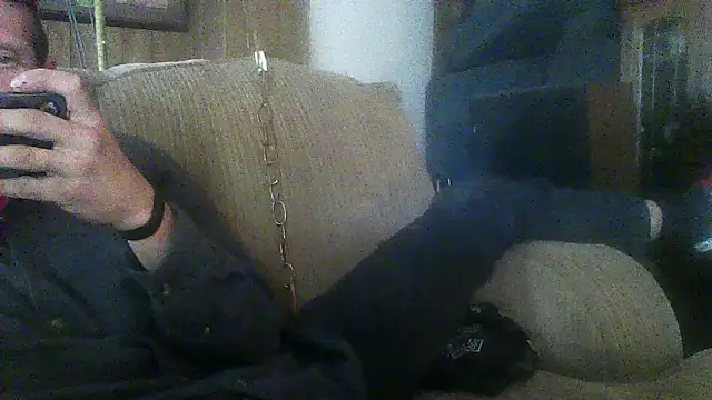 Snapshot of luke_thighwalker2469 chatting on 12-19-25, 10:56 luke thighwalker2469 online show from 12-19-25, 10:56