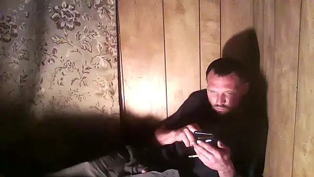 Snapshot of luke_thighwalker2469 chatting on 03-04-26, 11:40 luke thighwalker2469 online show from 03-04-26, 11:40