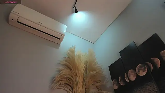 ALICEPOIXXXON online show from 11-26-25, 06:24